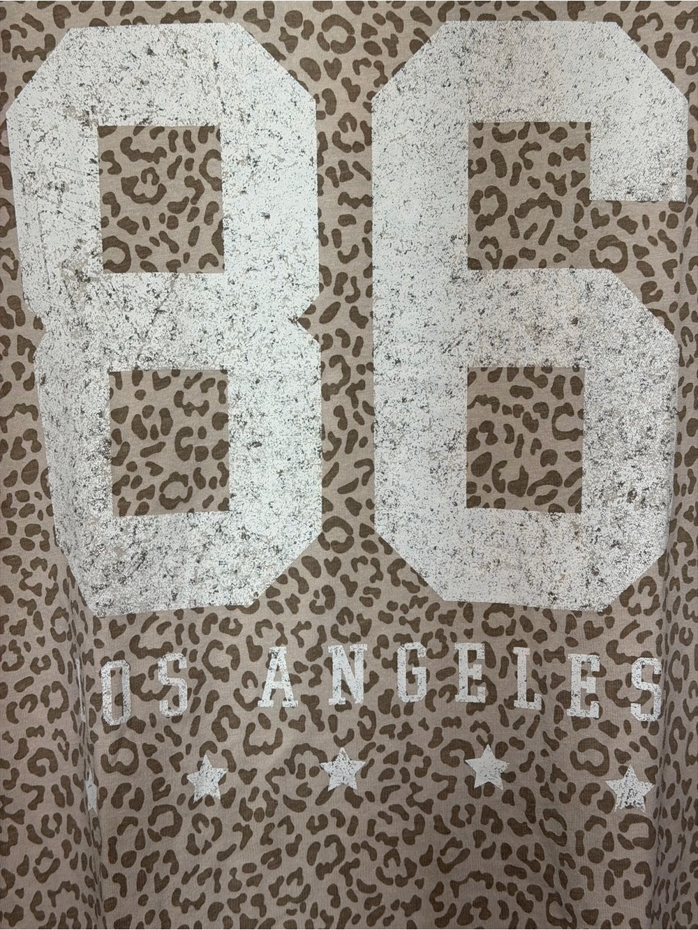 VINYL Los Angeles Leopard Graphic Tee all-over tan leopard print NWT - Picture 2 of 5